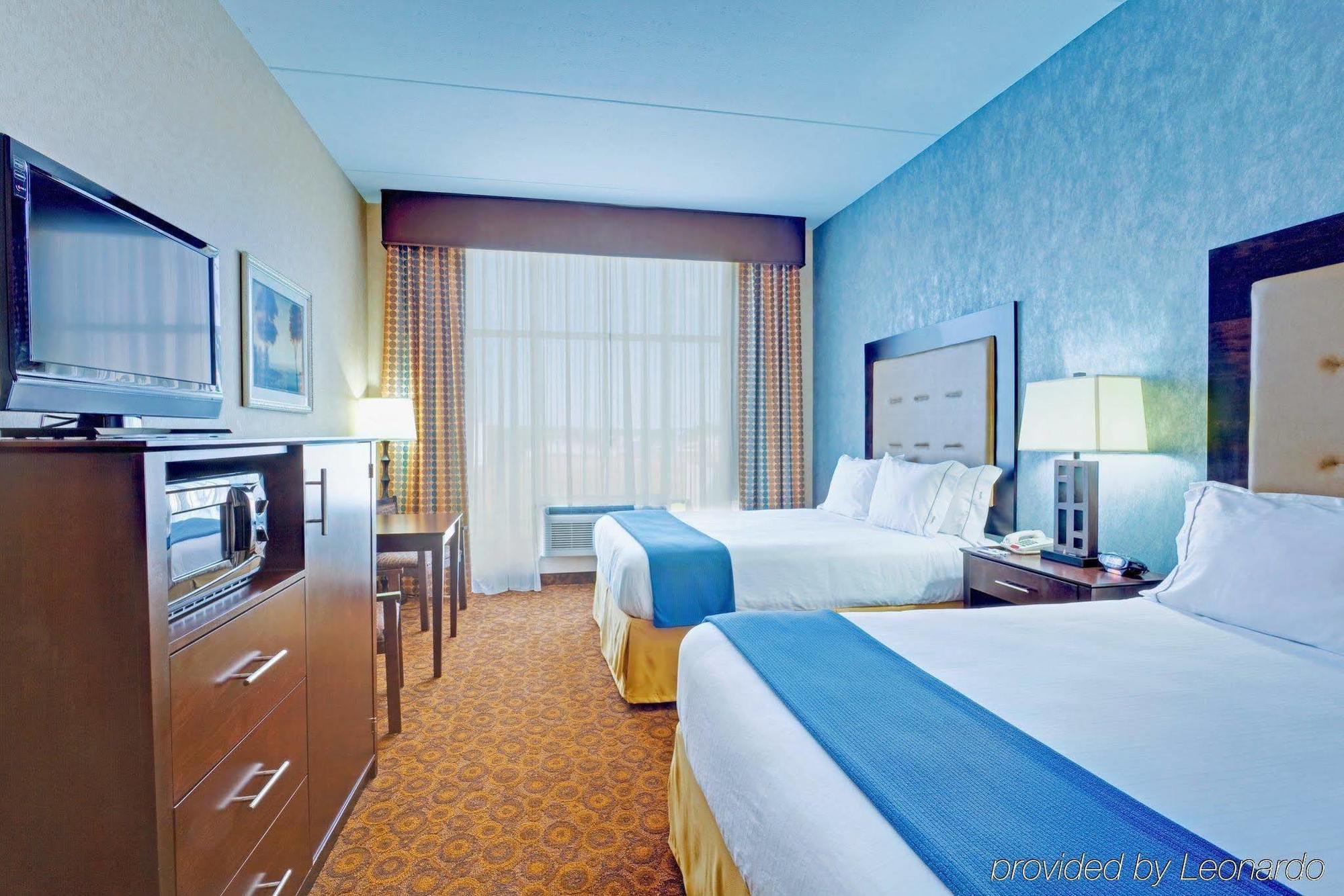 Holiday Inn Express Hotel & Suites Byram By Ihg Cameră foto